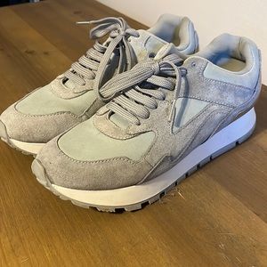 Zara Sneakers